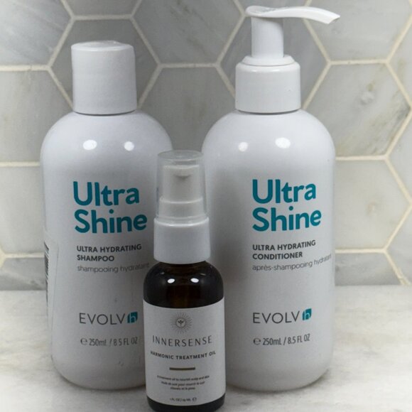 EVOLVh Natural UltraShine Moisture Shampoo, Conditioner & Harmonic Treatment Oil - Picture 1 of 3